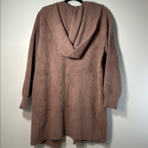 Cyrus Women's Cozy Brown Cardigan - Picture 2 of 8